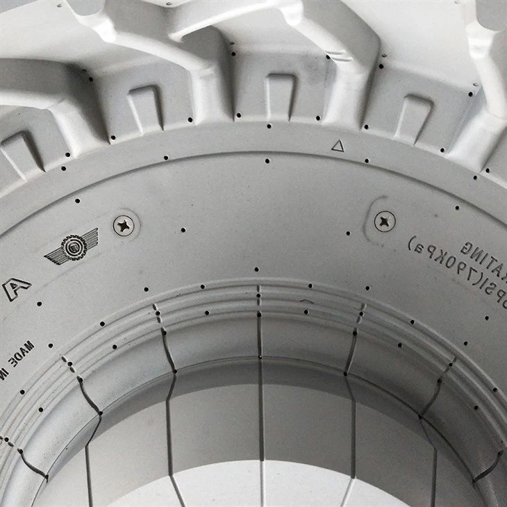 Off-Highway Engineering Tire Molds factory