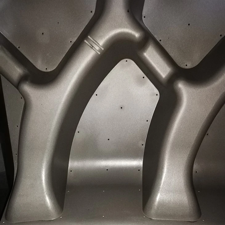 Two Piece Earthmover Engineering Tire Mold factory