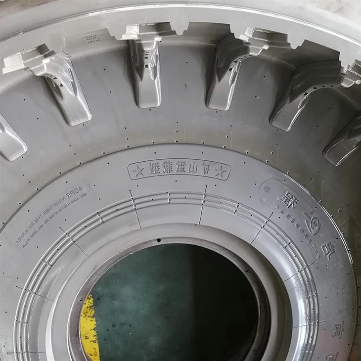 Two Piece Mining Engineering Tire Mold high quality