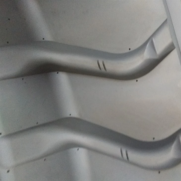 Two Piece Mining Engineering Tire Mold factory